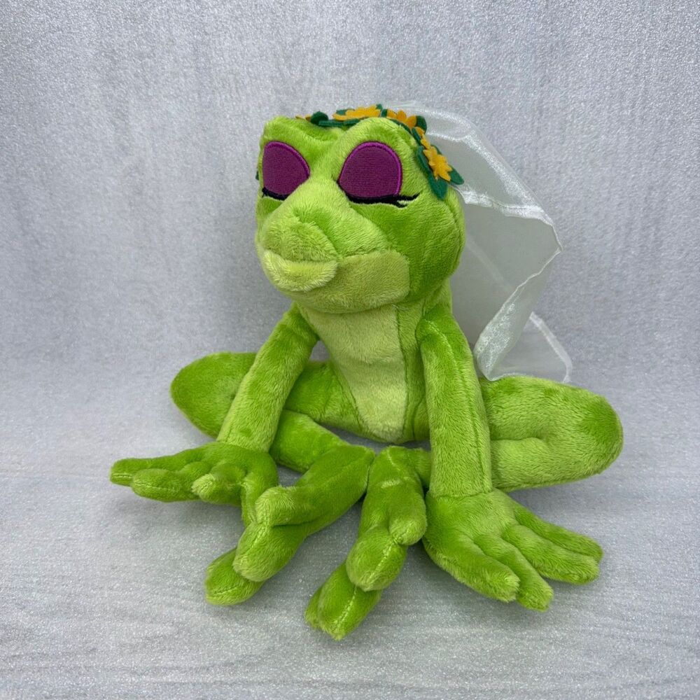 Disney Theme Park Merch Princess Tiana Kissing Magnetic Plush Frog Wedding Veil